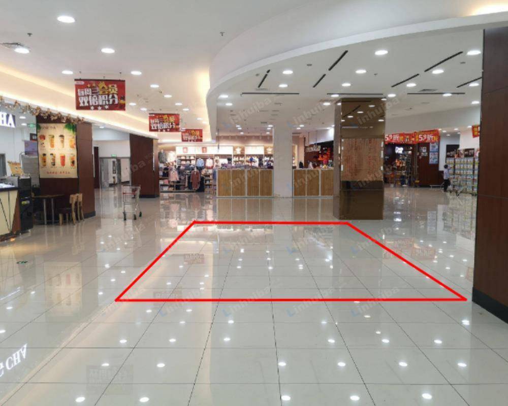 长沙人人乐保利广场店 - 大厅
