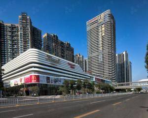 一楼服务中心旁边