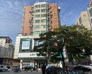广州国际鞋业广场 - 大堂出入口旁