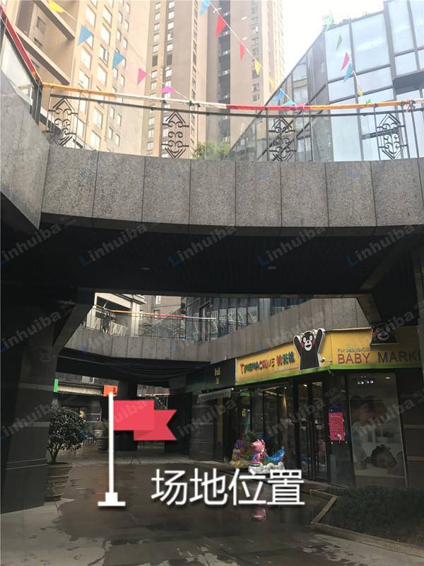 武汉金地京汉1903 - 金地京汉1903住宅小区出门口右侧