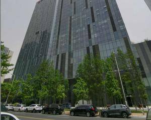 青岛永新国际金融中心 - 正门右侧空地