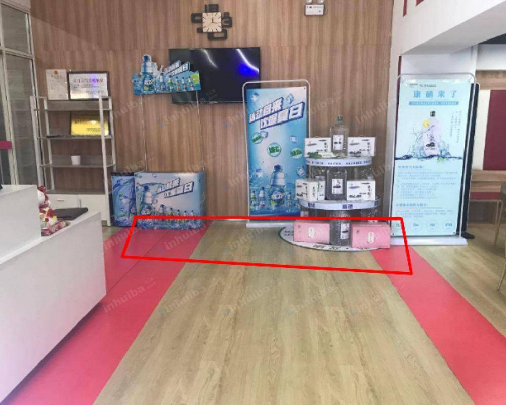 长沙康祺健身会所金源店 - 服务台右侧