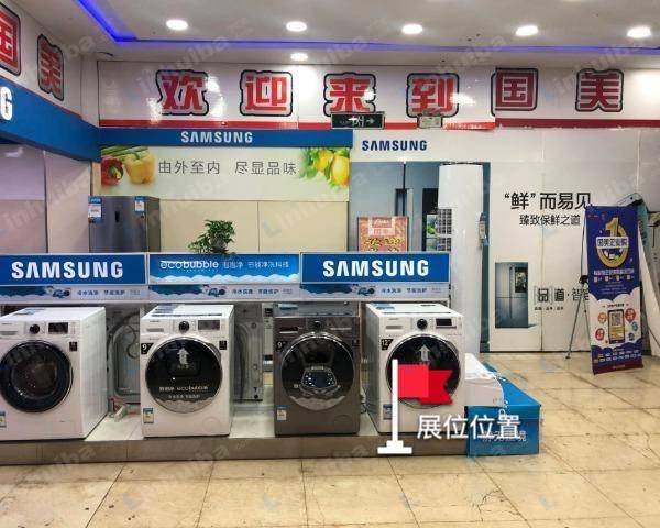 大连奥林匹克电子城 - B1层西门扶梯入口