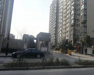 东门口和中心广场