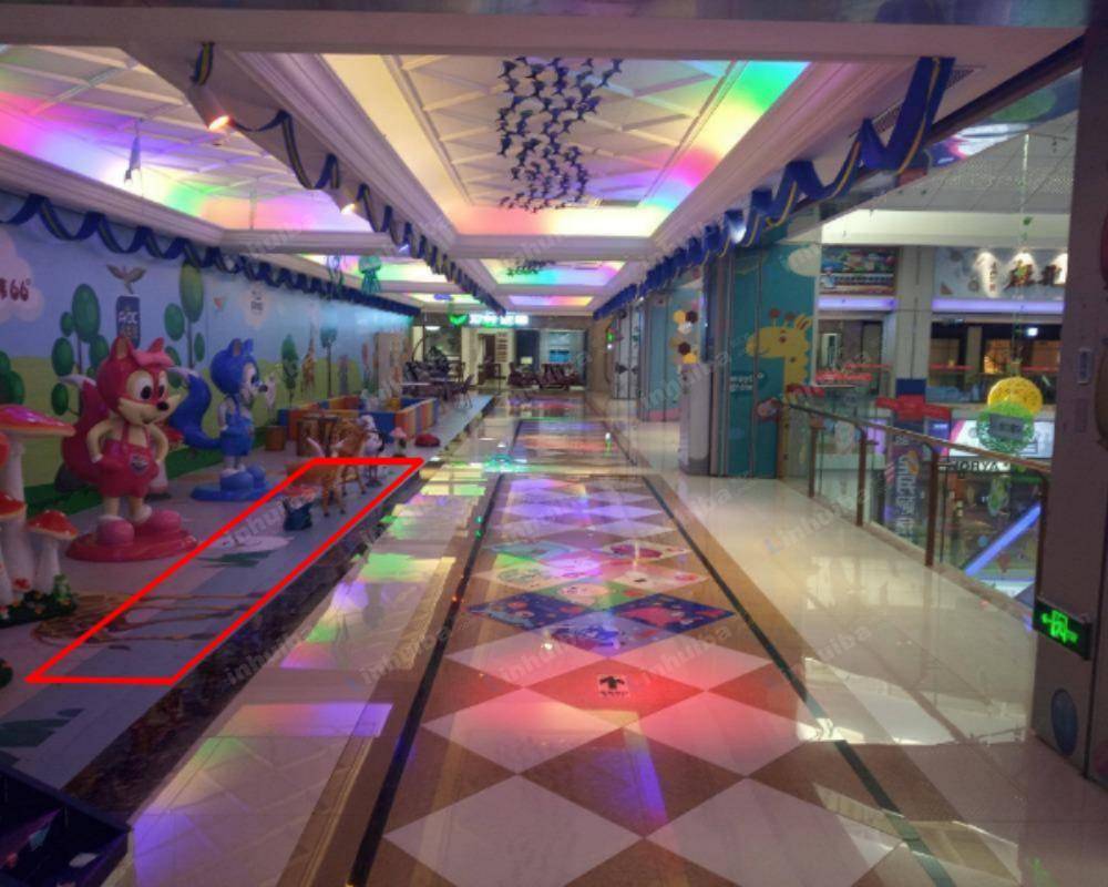 无锡红星美凯龙江阴五星路店 - 四楼儿童区东侧过道