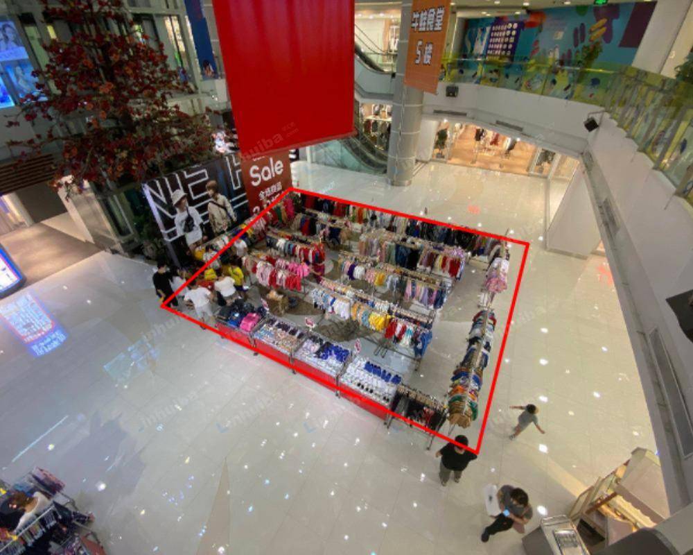 上海巴黎春天陕西路店 - 一楼中庭