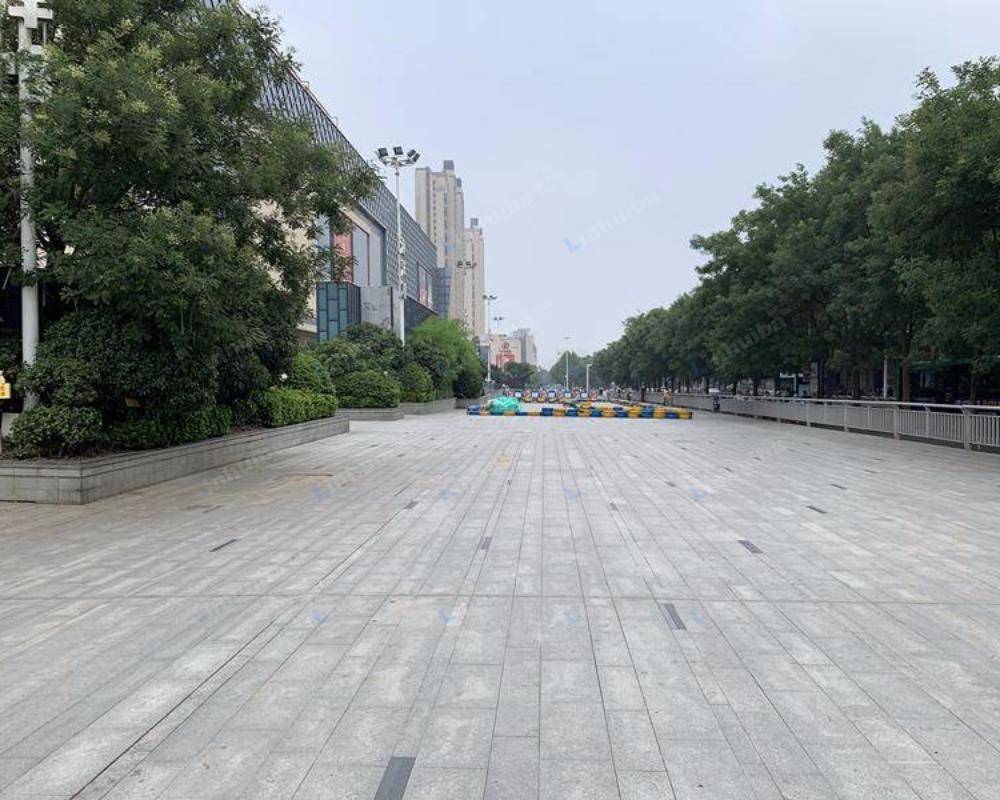 郑州锦艺城购物中心C区 - 一楼外广场
