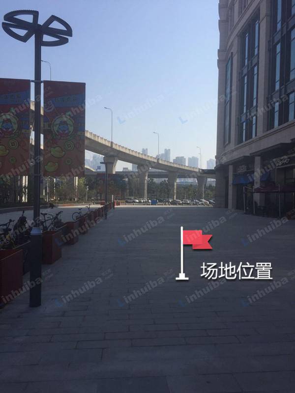 武汉江腾广场A座 - 二号门广场
