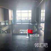 二层西区楼梯口