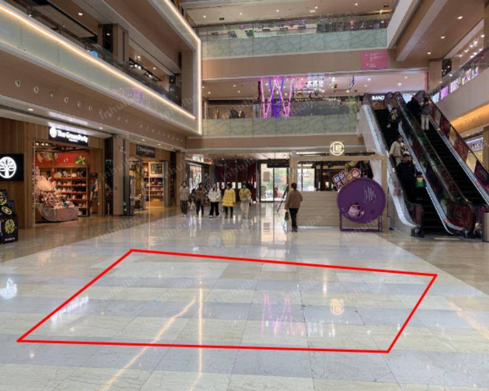 杭州天虹购物中心 - 一楼南门入口连廊