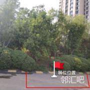 东门靠近门岗室旁边