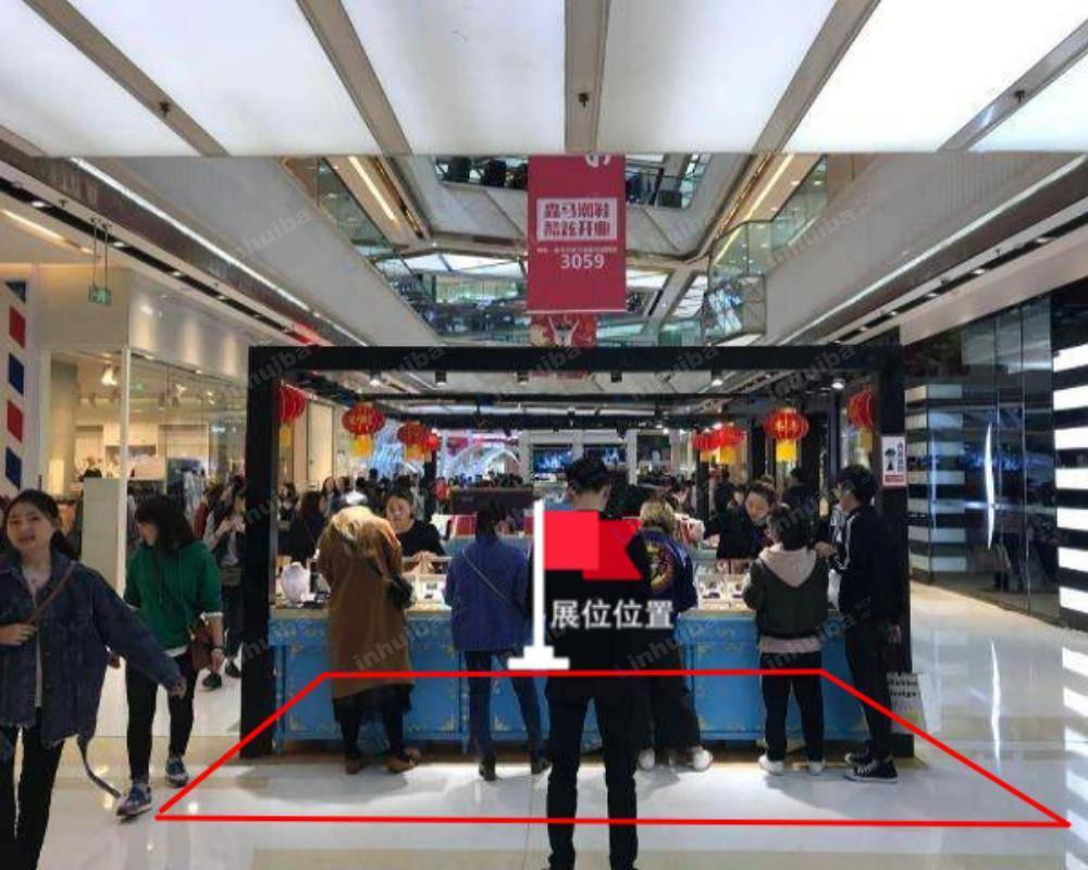 成都万达广场金牛店 - 一层中庭南侧过道