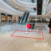 一层CK店铺前过道