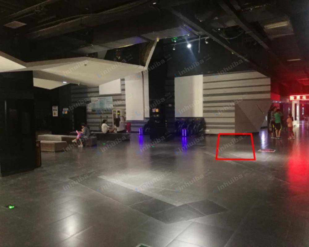 沈阳万达影城兴工北街店 - 影城大堂休息区