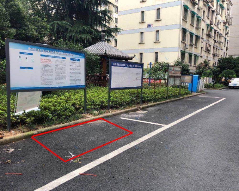 杭州东湖公寓 - 北大门出入口