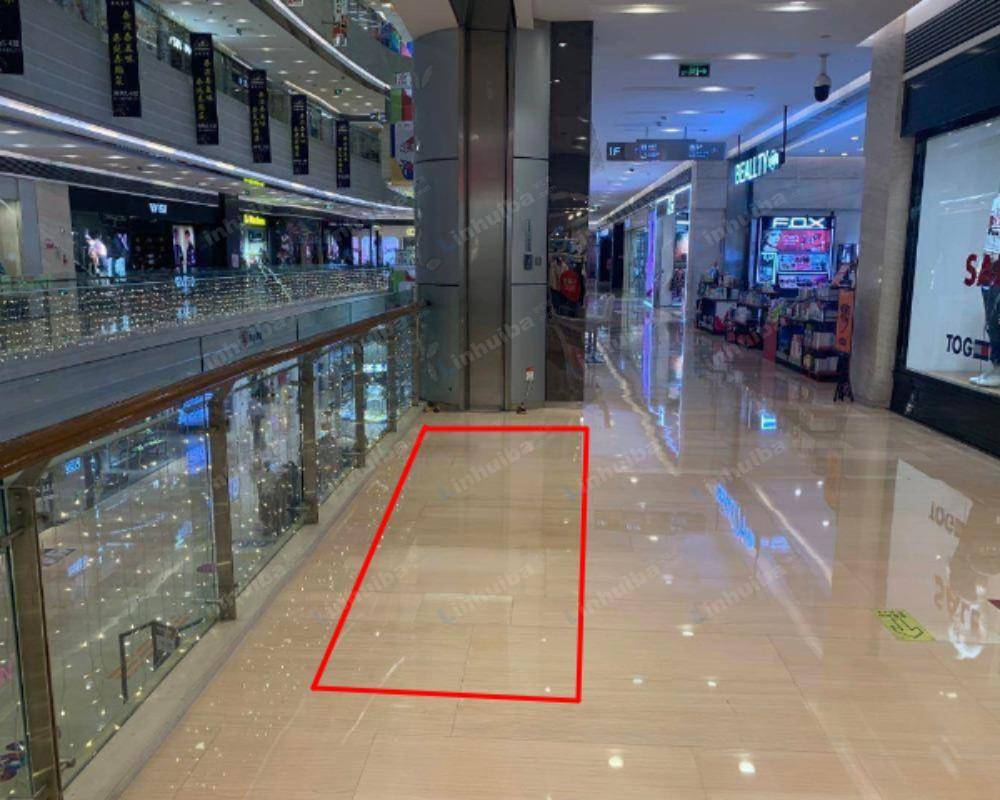 重庆英利大融城解放碑店 - 一层连廊