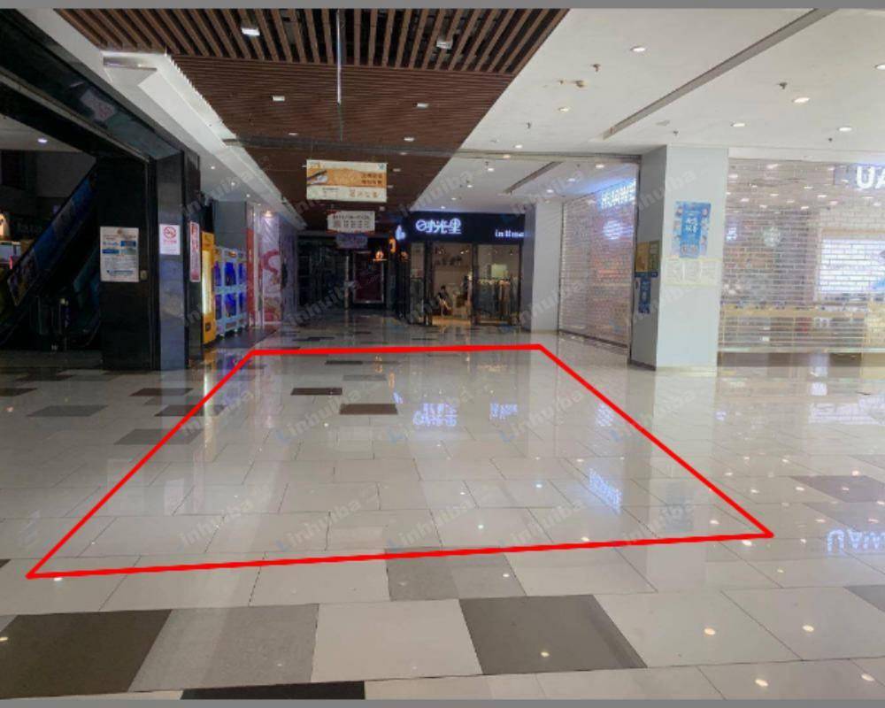 上海塞纳左岸生活广场 - 一楼中庭