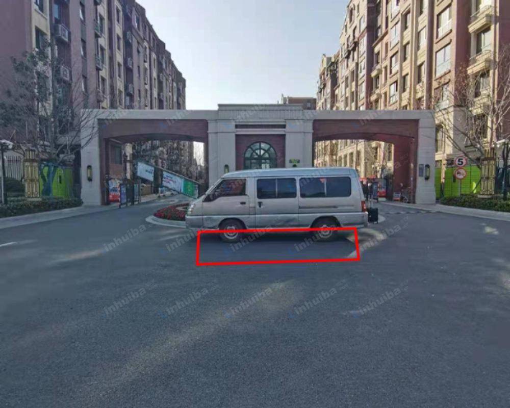 上海金地都会阳光嘉苑 - 大门出入口附近