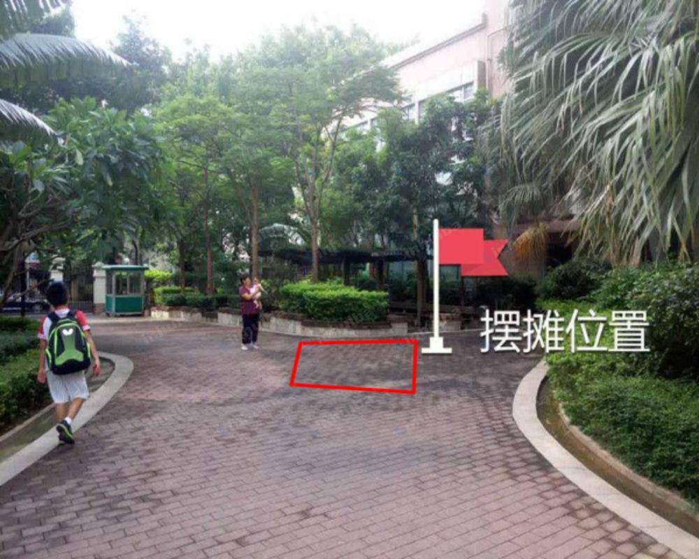 深圳圆龙园 - 一楼中心花园通道