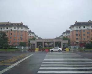 中心花园小广场