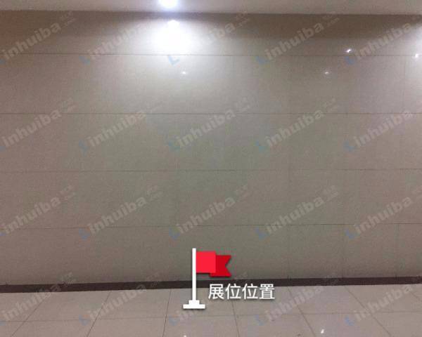 大连万和汇购物广场 - 三层汤姆熊附近的直梯间
