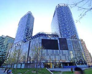 北门一层外广场