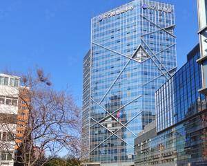 北京市朝阳区东方梅地亚a座 - 大厅右侧服务台旁边空地