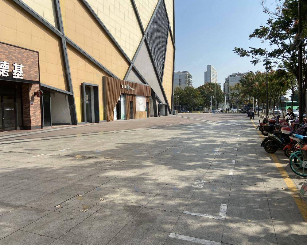 宁波海曙恒一广场 - 外广场相册4