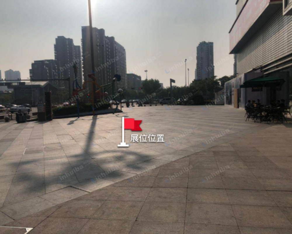 无锡万达广场宜兴店 - 外广场