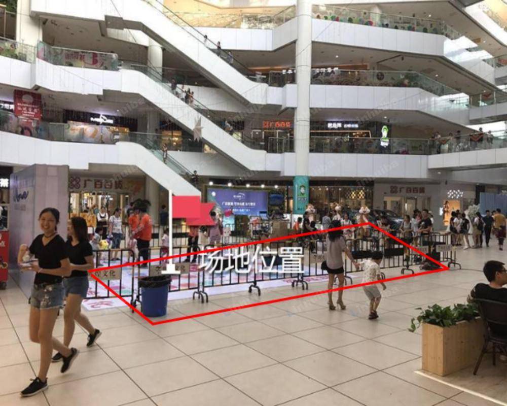 广州来又来时尚购物广场 - 来又来广场中庭