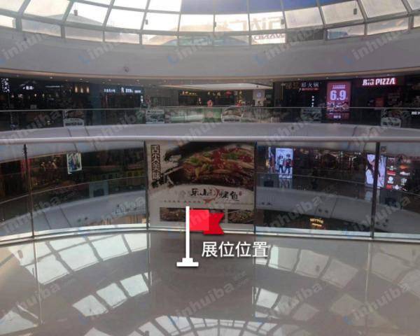 大连开发区万达广场 - 三层大玩家门前连廊