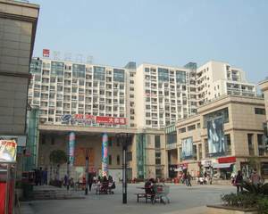 杭州丁桥新城广场 - 北门保安厅入口处两侧