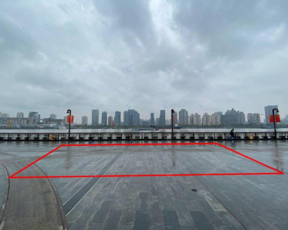 上海东方渔人码头 - 外广场