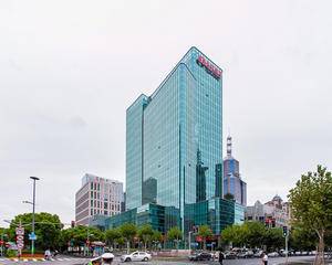 上海长泰国际金融大厦 - 大堂出入口处空地