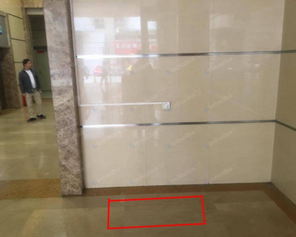 东莞胜和广场写字楼 - D座一层大堂直梯口	