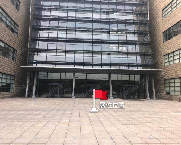 大连软件园 - 17号楼南广场