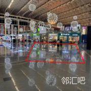 一层商场中庭