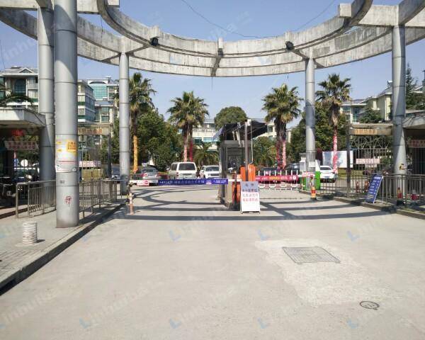 上海鑫鑫花园 - 东门和南门门口