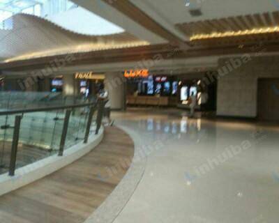 上海百丽宫国际影城 - 影院大厅右侧