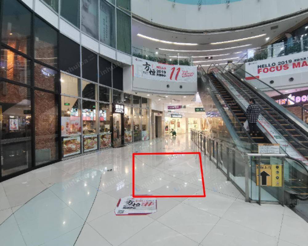 北京方恒购物中心 - 正门口扶梯右侧