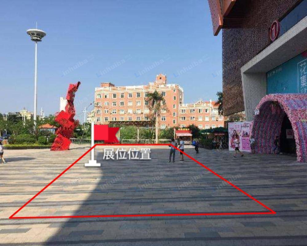 厦门万达广场集美店 - 1号门外广场