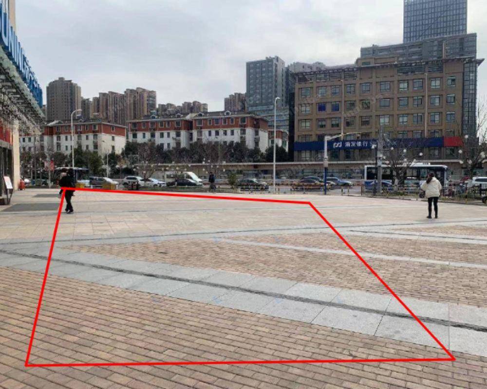 上海奉贤苏宁生活广场 - 外广场