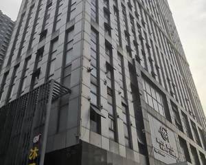 武汉长航蓝晶国际商业7号楼 - 外广场