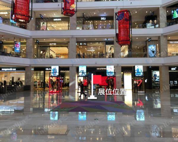 大连柏威年购物广场 - 1层中庭