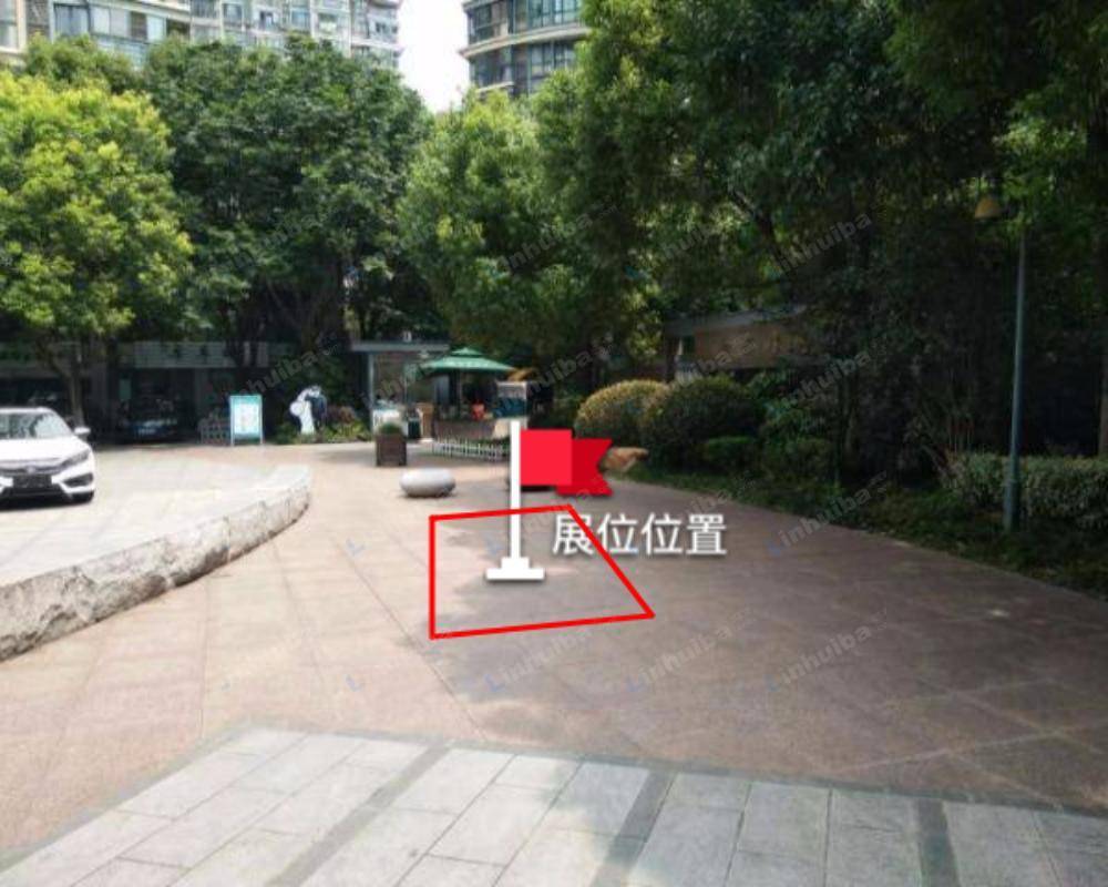 南京金基唐城 - 南门处空地