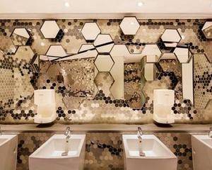 现场根据影院工作人员安排