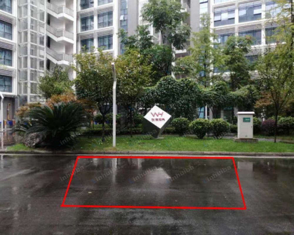 成都西部智谷B区 - 机关食堂岔路口