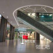 广场南侧一层中庭