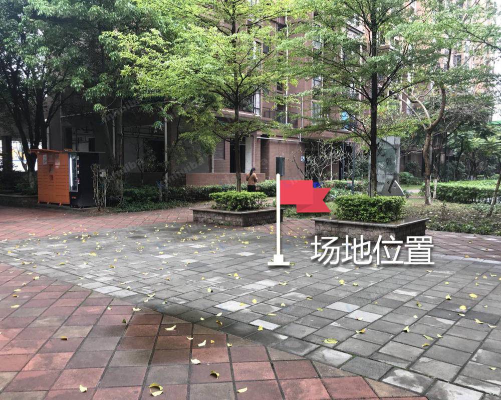 绿嘉芳居 - 南门门岗后方包裹箱附近空地