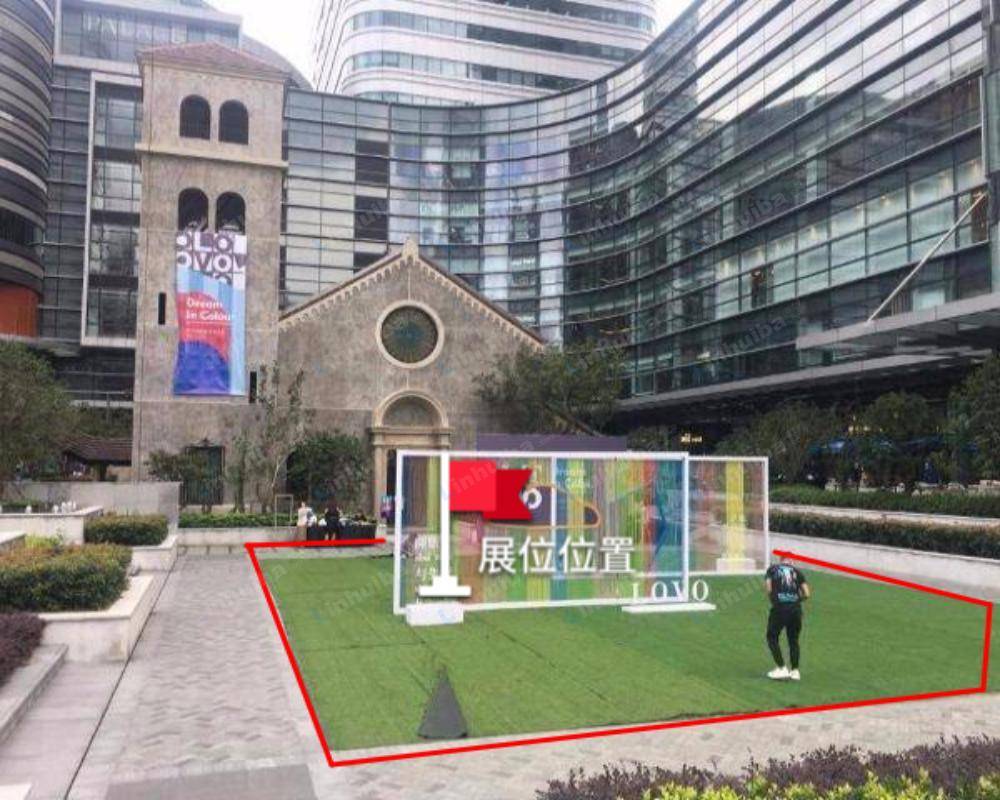上海长宁来福士广场 - 教堂及草坪